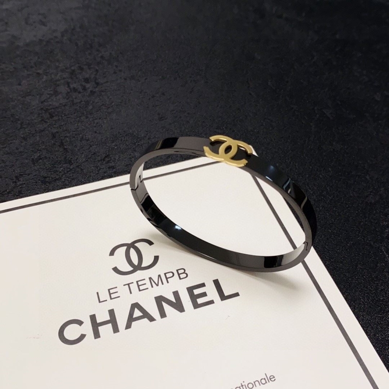 Ch**el bracelets